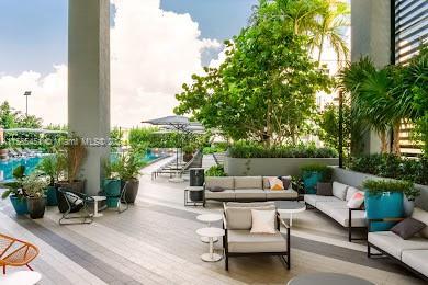 121 NE 34th St # 1810