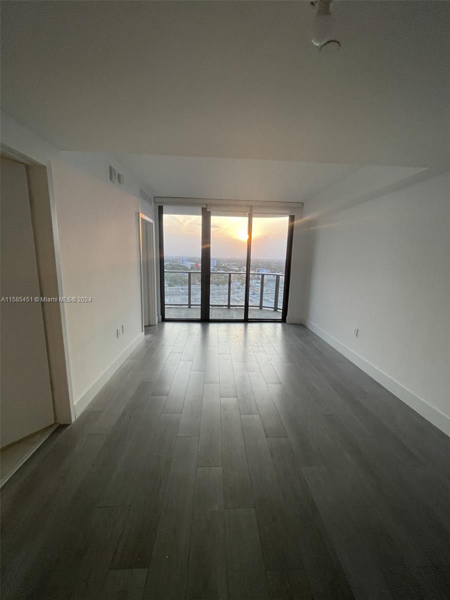 121 NE 34th St # 1810