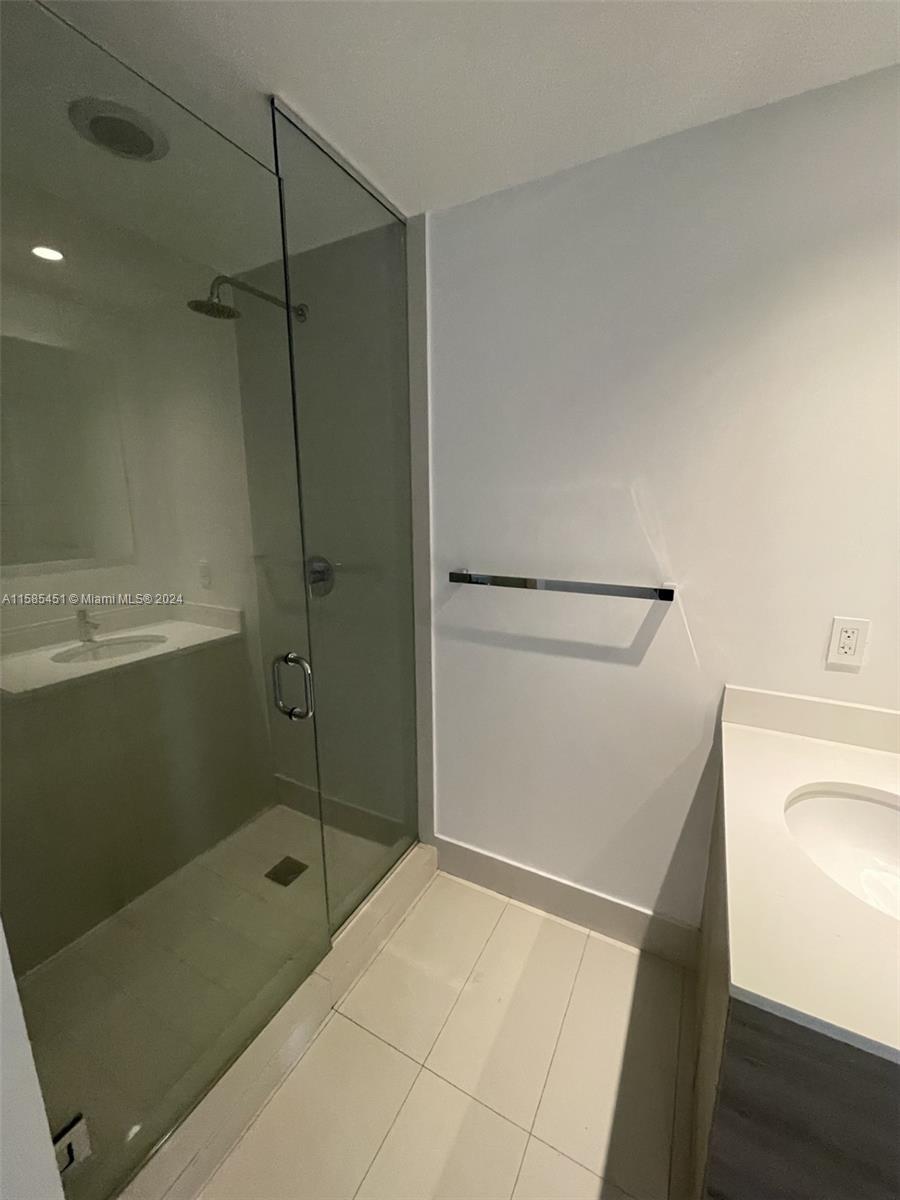 121 NE 34th St # 1810