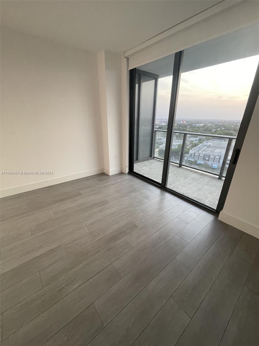 121 NE 34th St # 1810