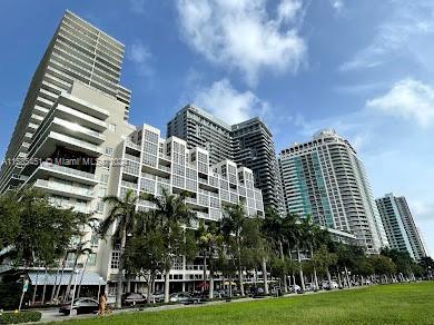 121 NE 34th St # 1810