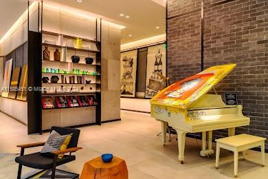 121 NE 34th St # 1810