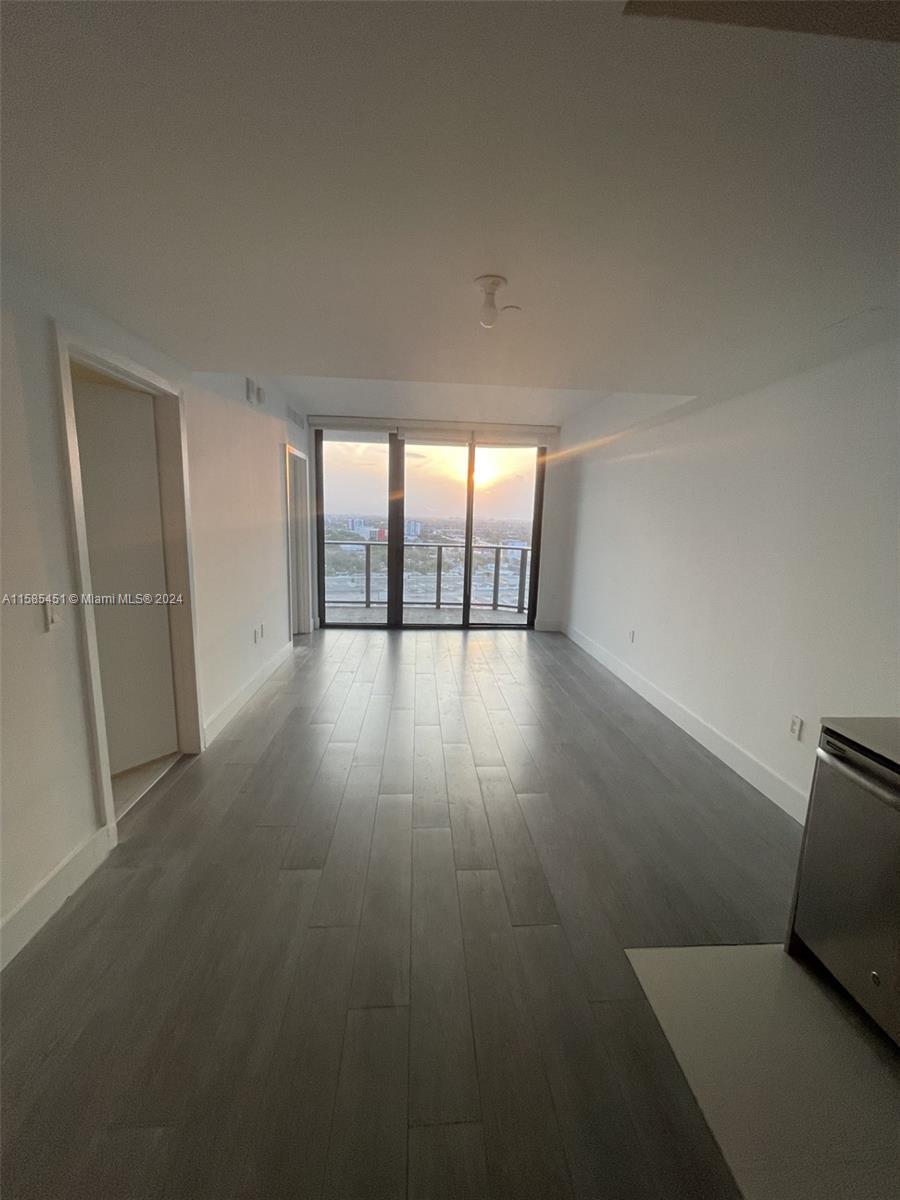 121 NE 34th St # 1810