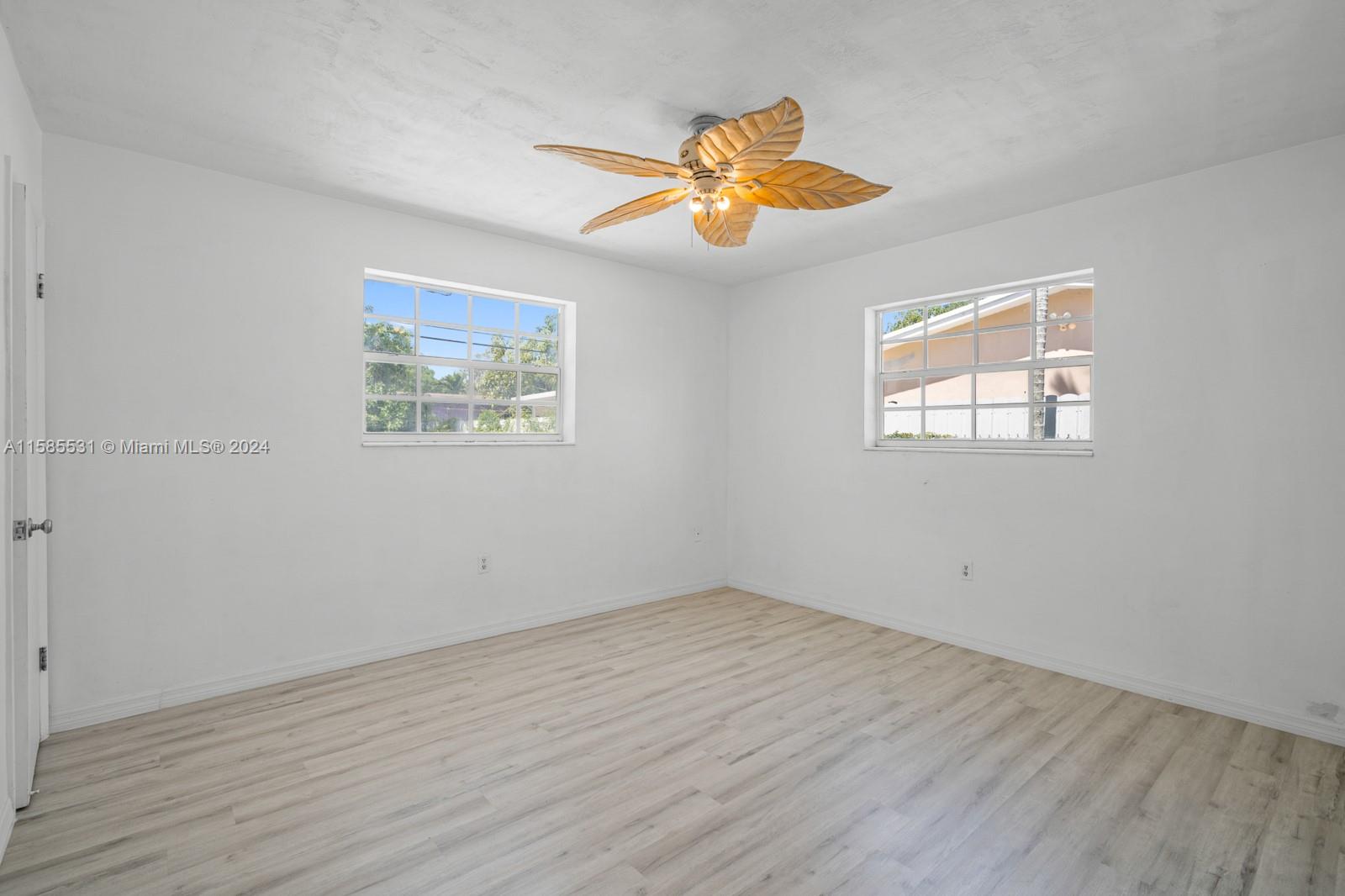 51 NE 210th St