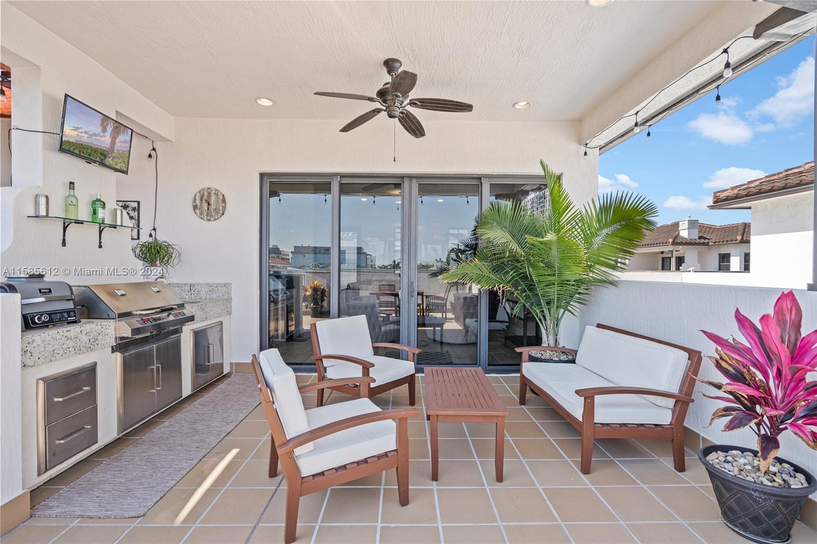 8358 NW 52nd Ter Unit: -