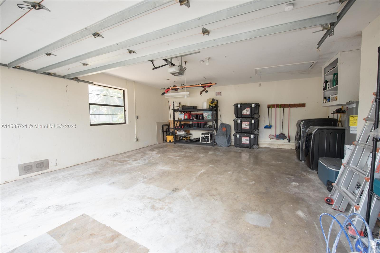 1453 NW 20th St # 1453