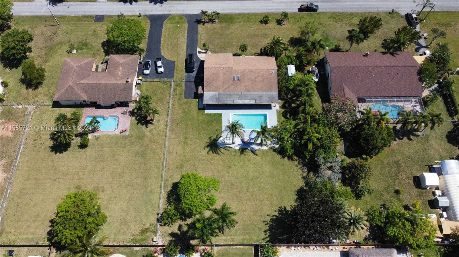 1453 NW 20th St # 1453