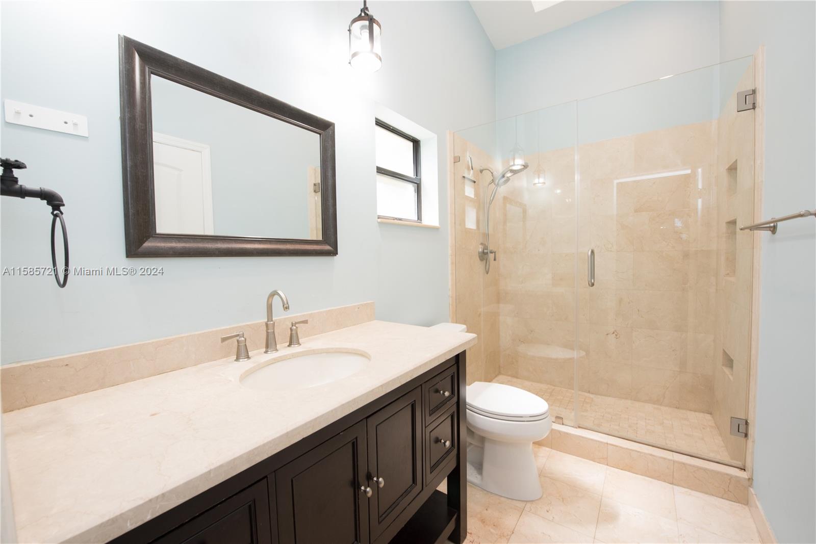 1453 NW 20th St # 1453