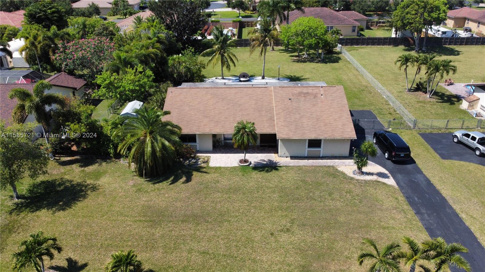 1453 NW 20th St # 1453