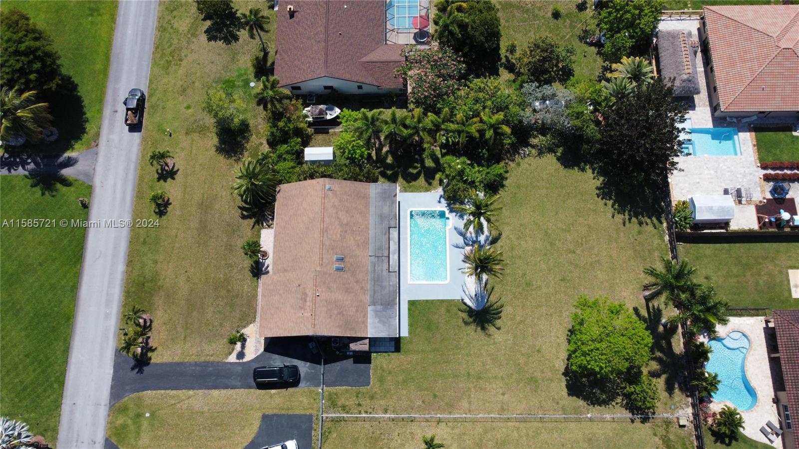 1453 NW 20th St # 1453