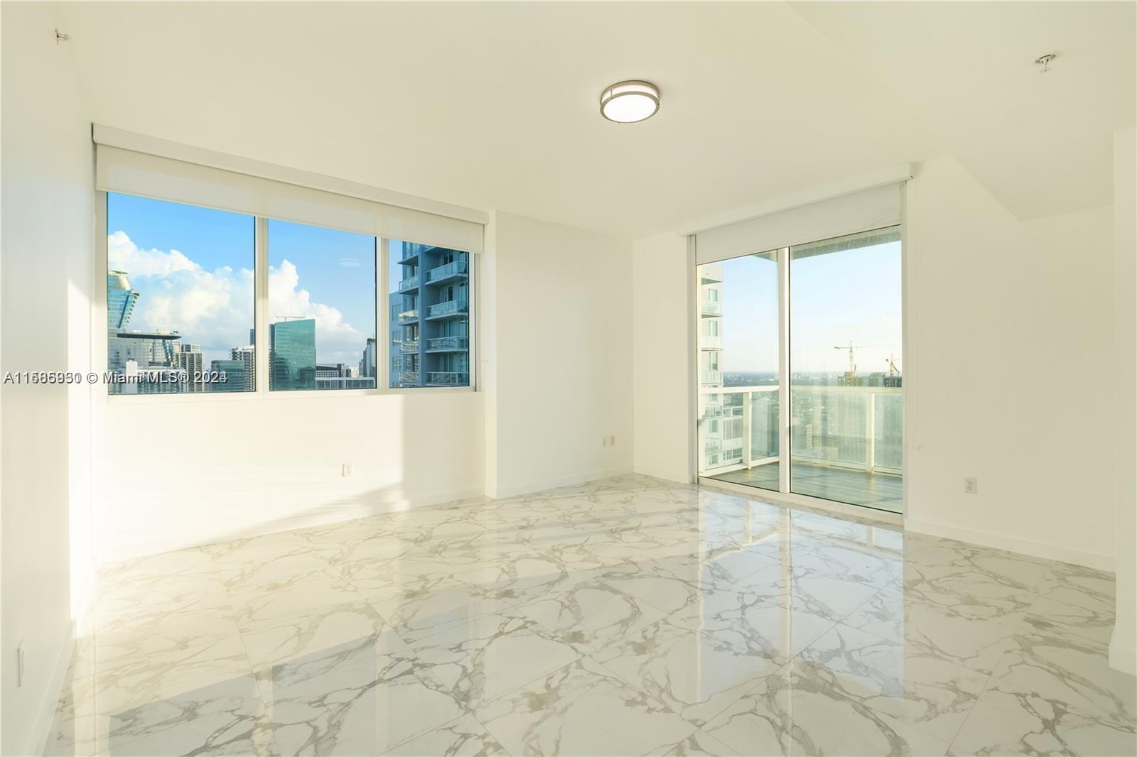 244 Biscayne Blvd # 4708
