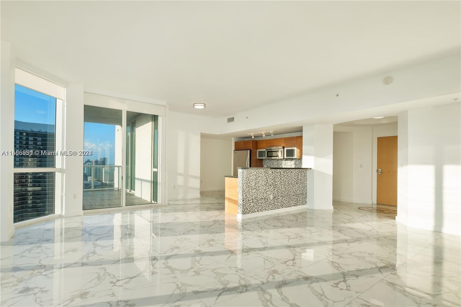 244 Biscayne Blvd # 4708