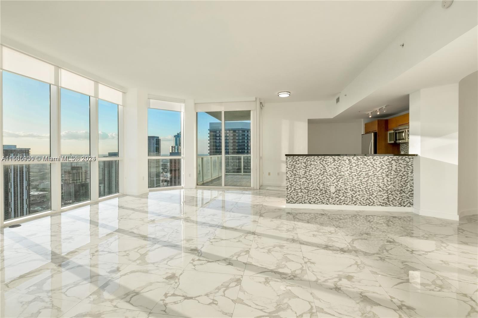 244 Biscayne Blvd # 4708