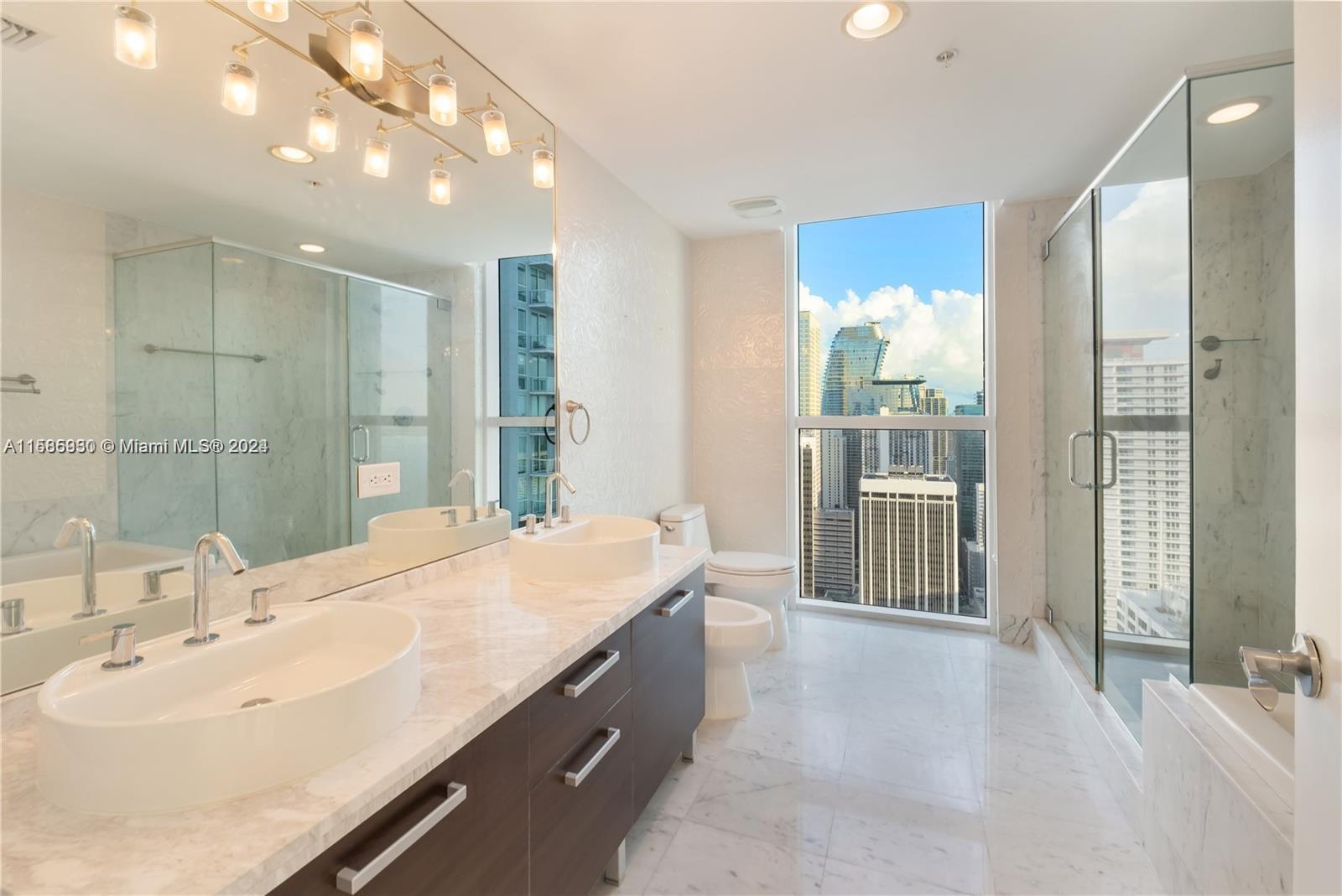 244 Biscayne Blvd # 4708