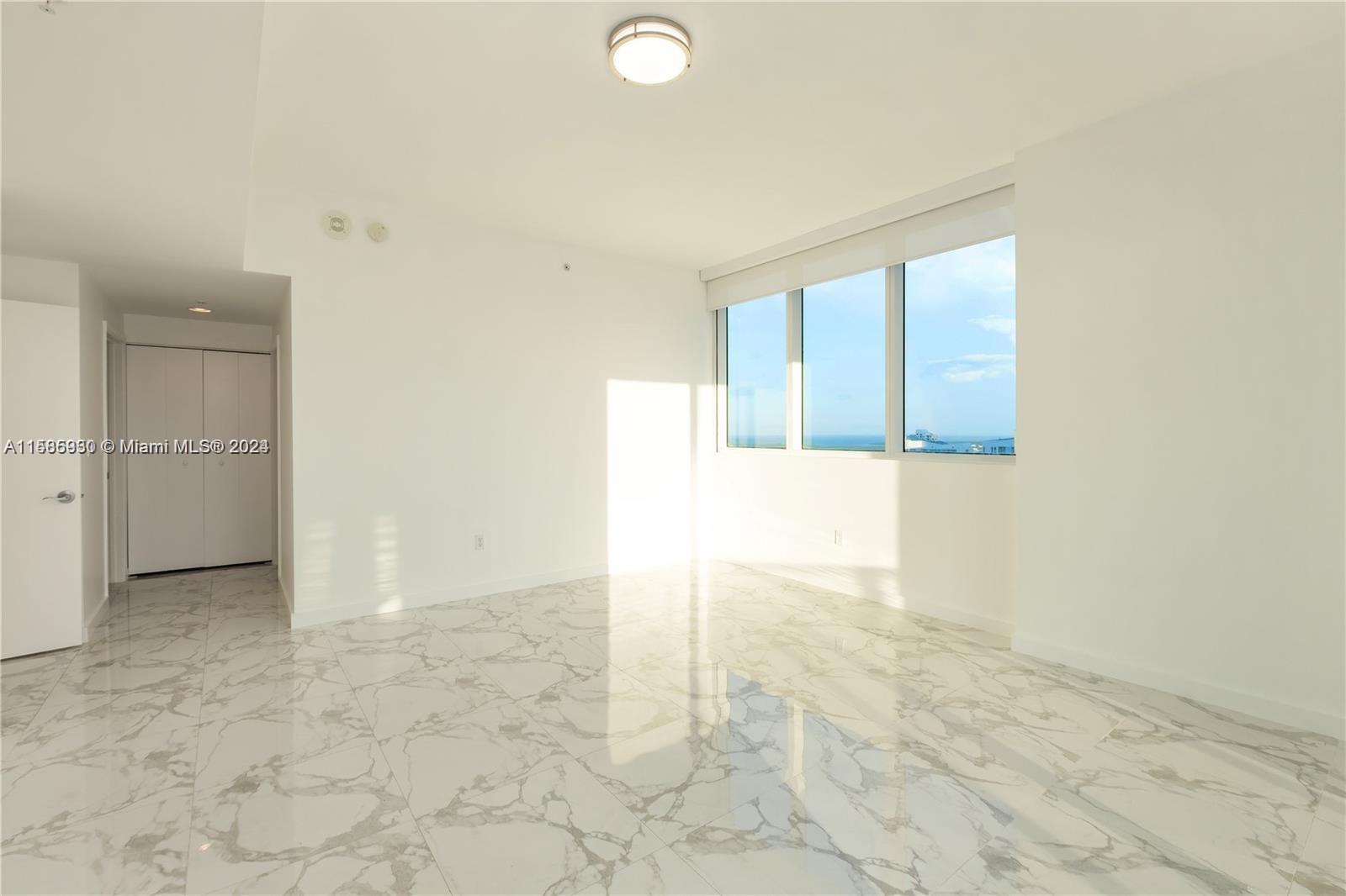 244 Biscayne Blvd # 4708