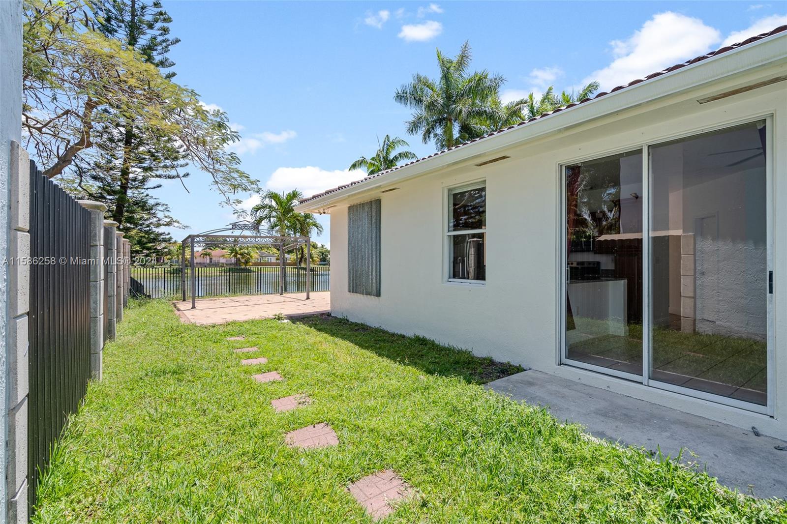16020 SW 69th Ter