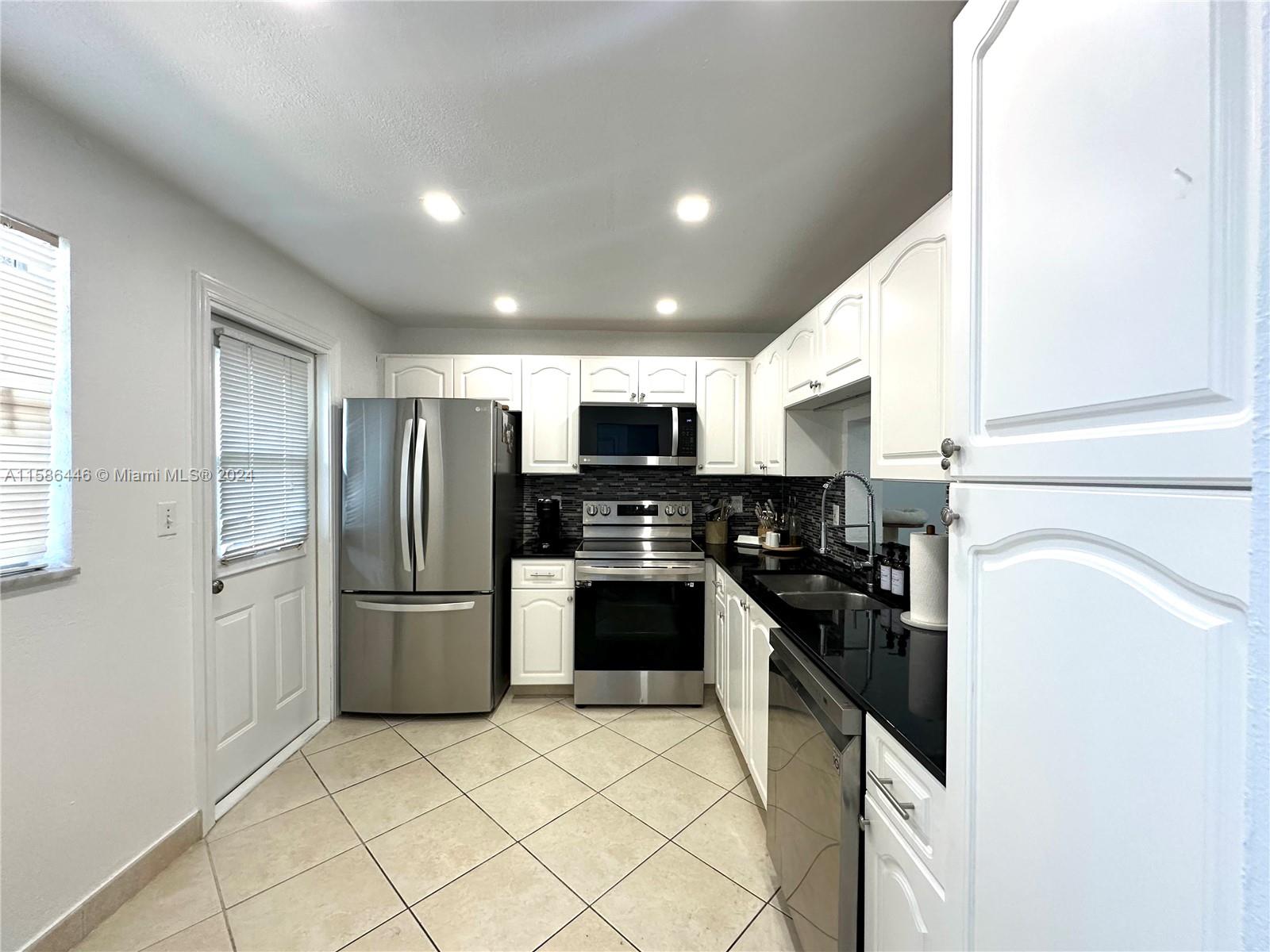 620 NE 12th Ave # 102