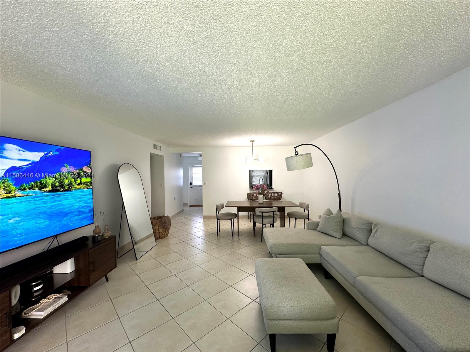 620 NE 12th Ave # 102