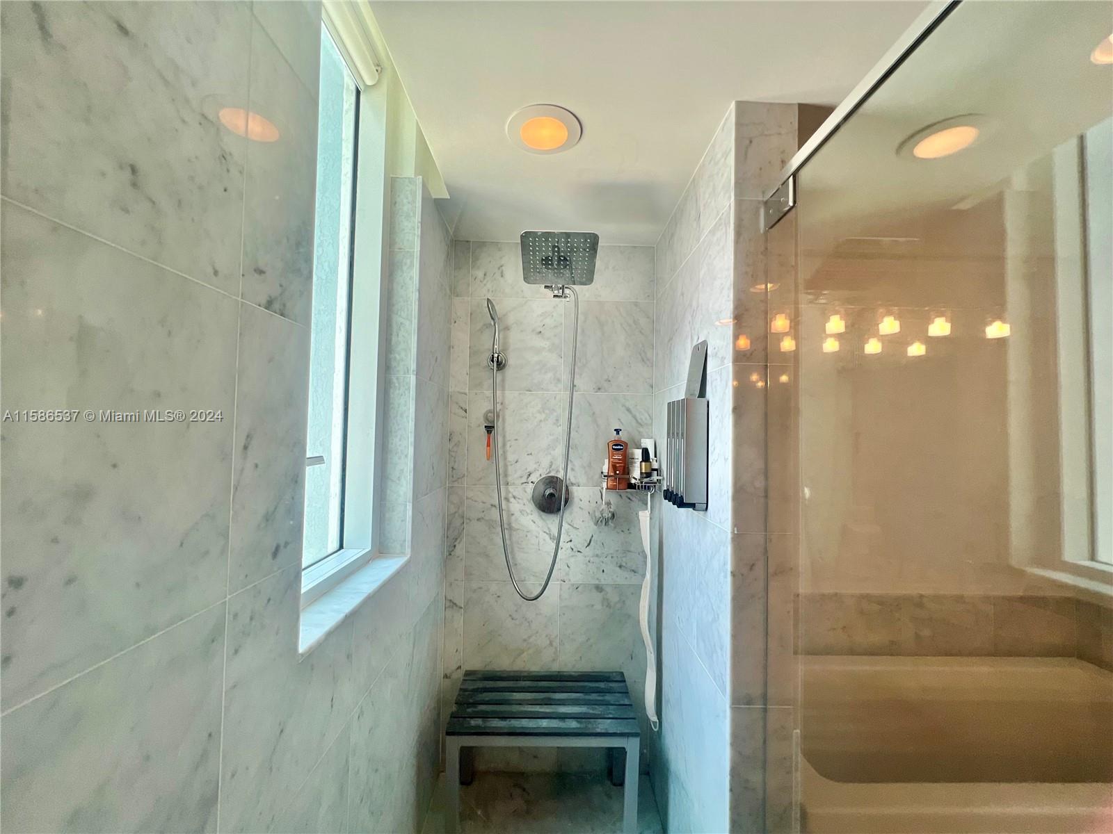 244 Biscayne Blvd # 1709