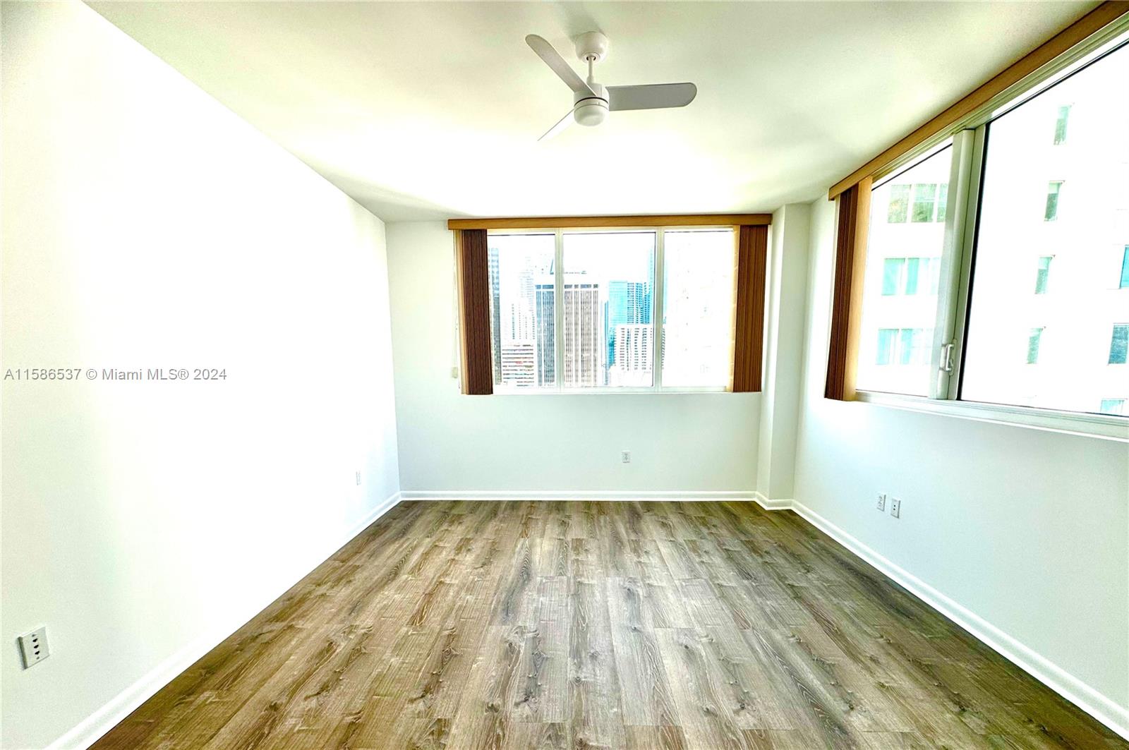 244 Biscayne Blvd # 1709