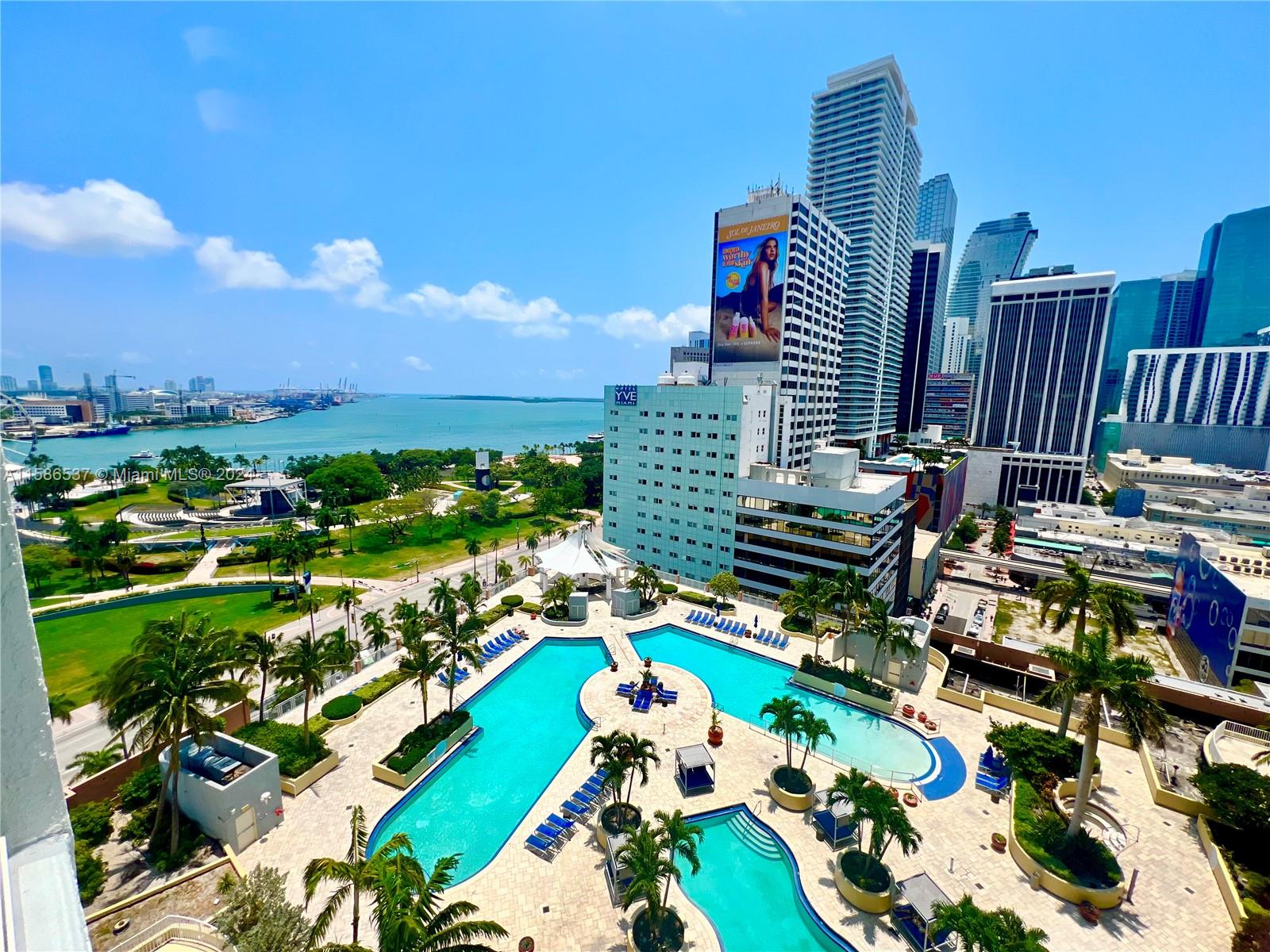244 Biscayne Blvd # 1709