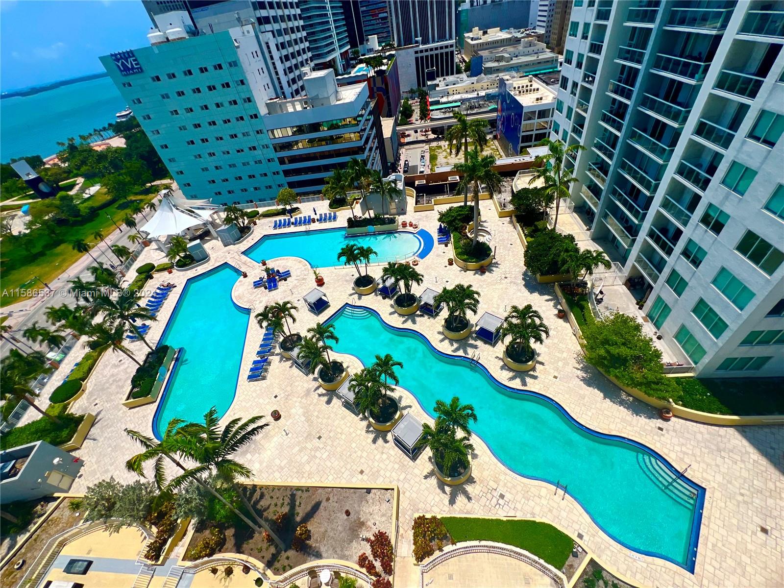 244 Biscayne Blvd # 1709