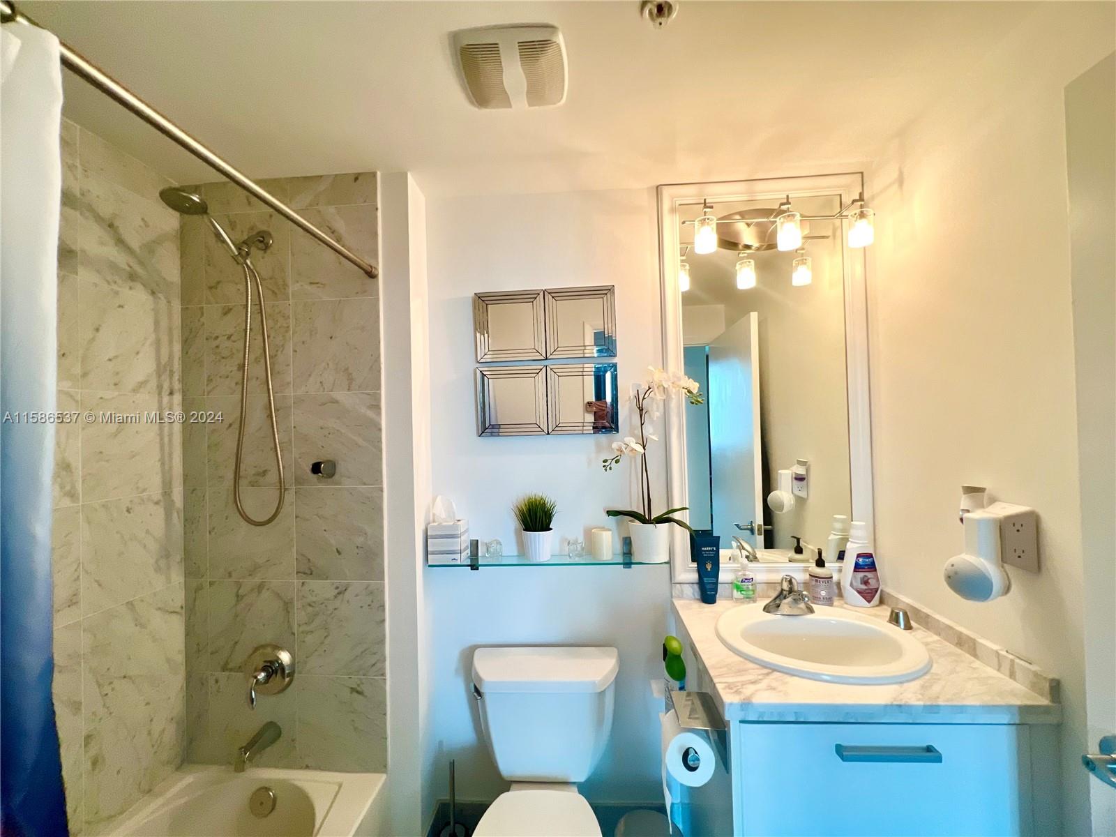 244 Biscayne Blvd # 1709