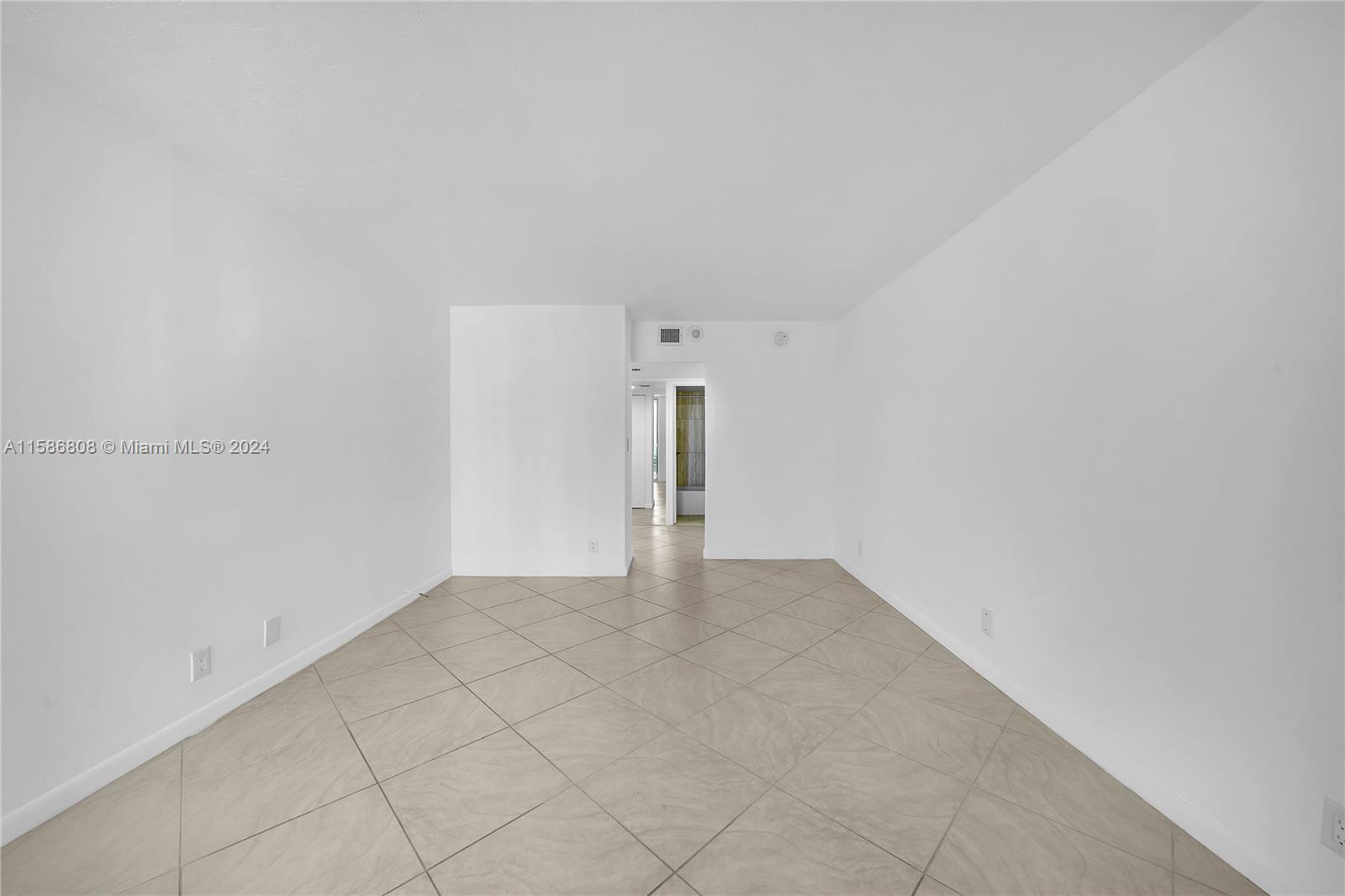 100 Bayview Dr # 1114