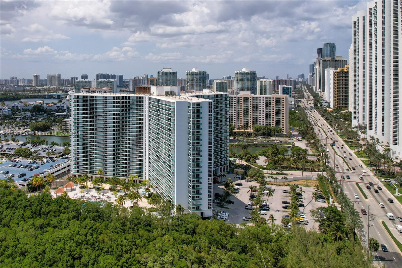 100 Bayview Dr # 1114