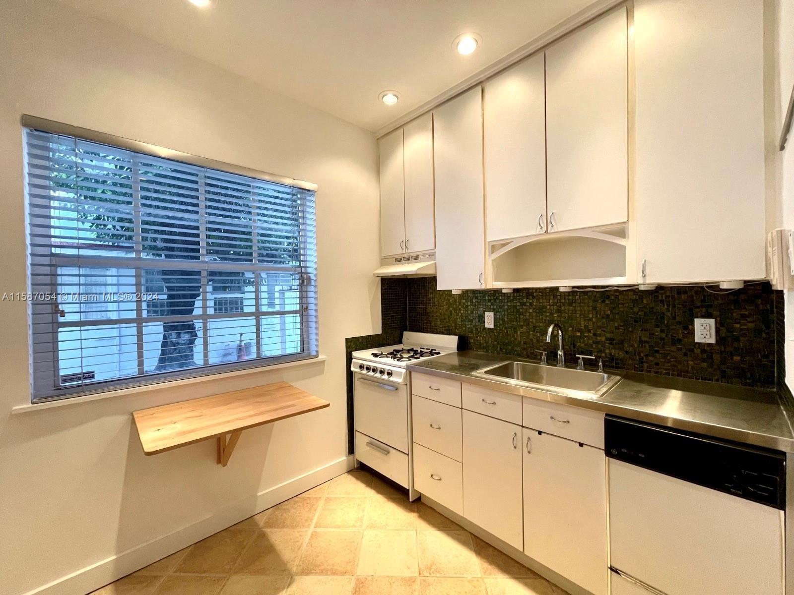 1307 Euclid Ave # 2