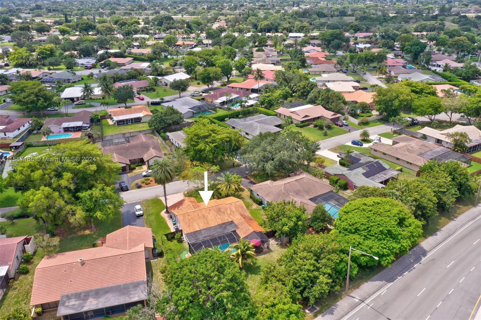 8937 NW 3rd Ct