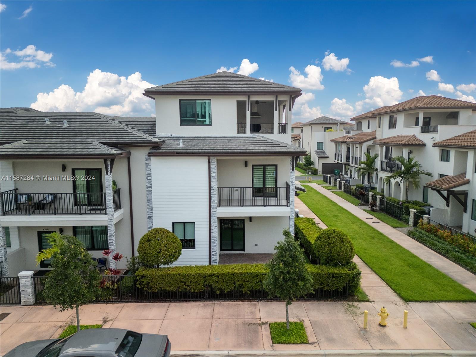 4731 NW 84th Ave
