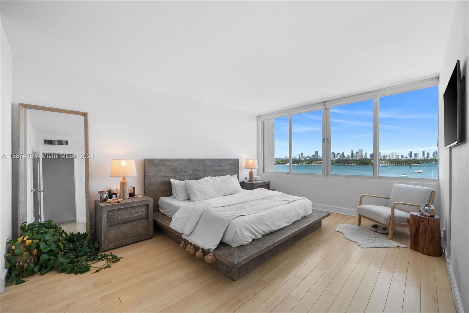 1000 West Ave # 511