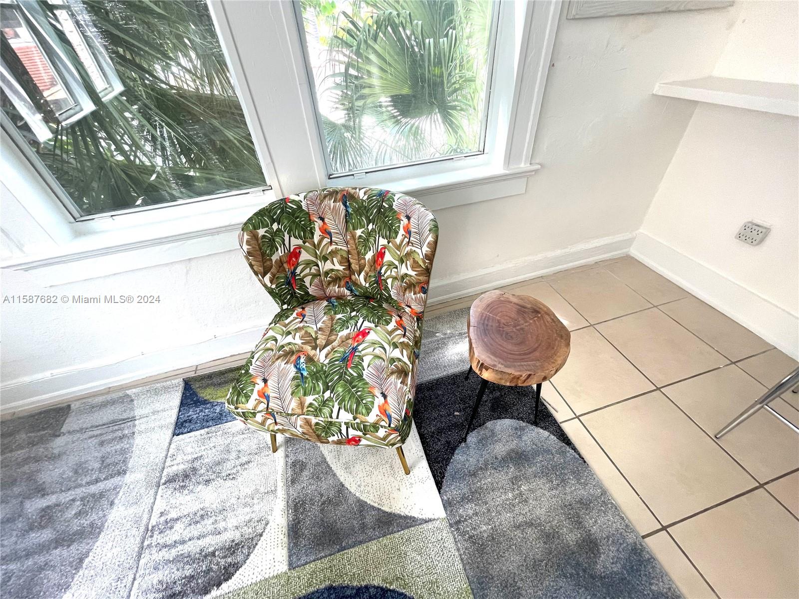 1611 Michigan Ave # 27