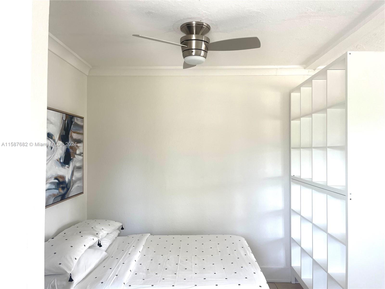 1611 Michigan Ave # 27