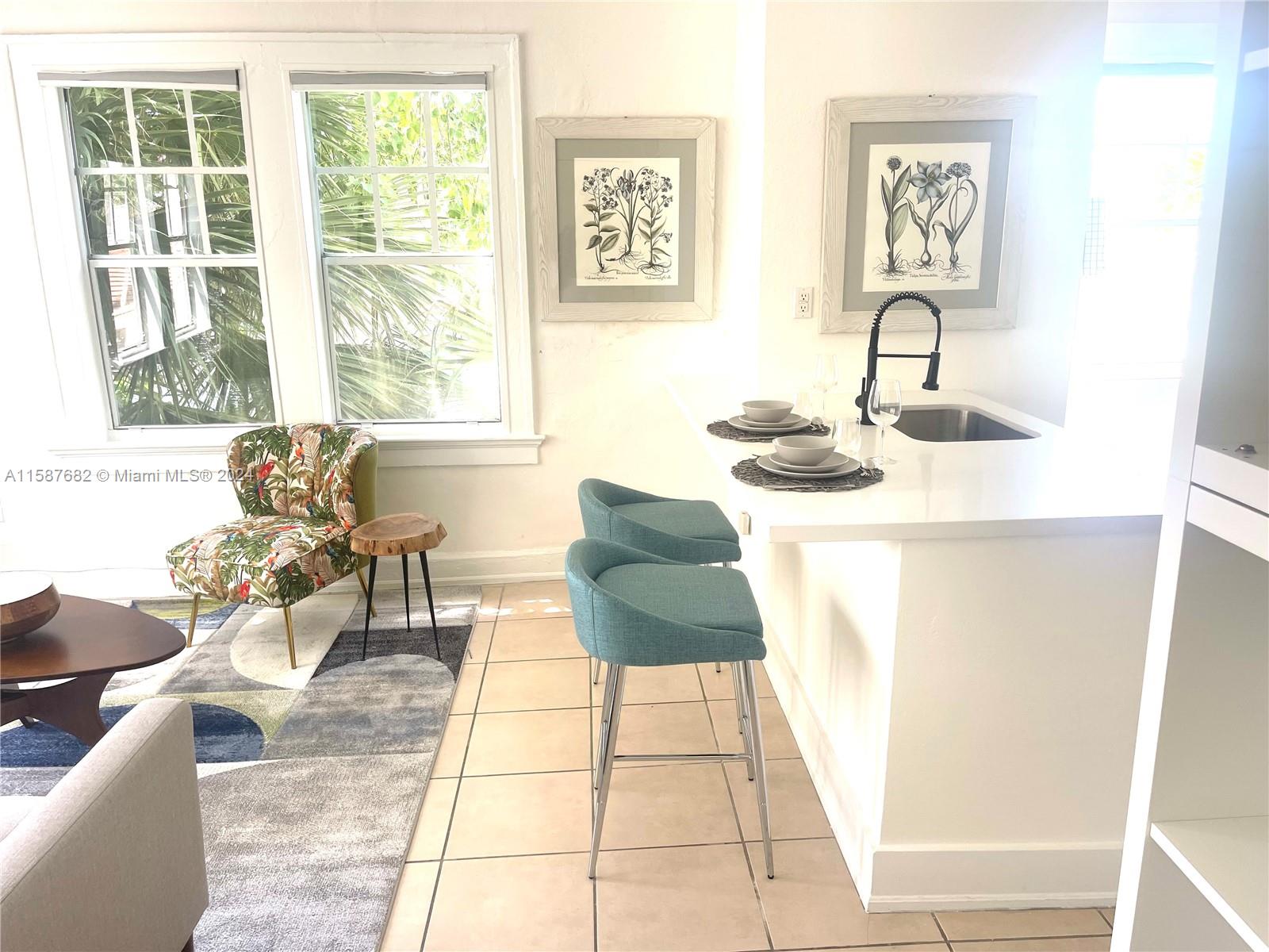 1611 Michigan Ave # 27