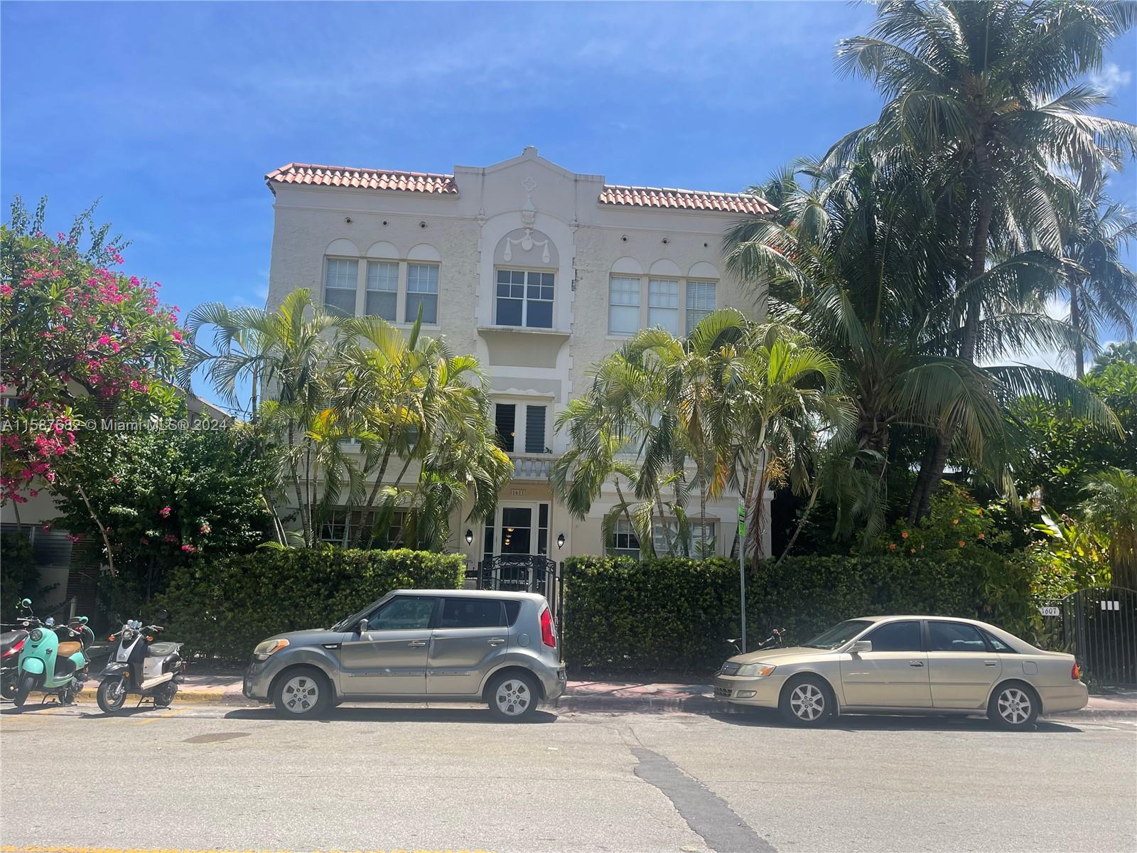 1611 Michigan Ave # 27