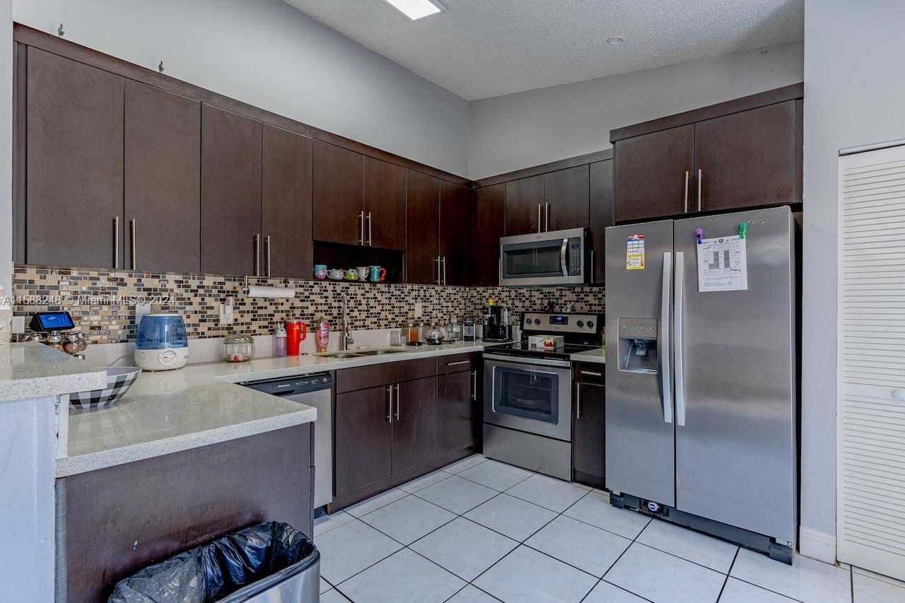 4658 SW 154th Ct