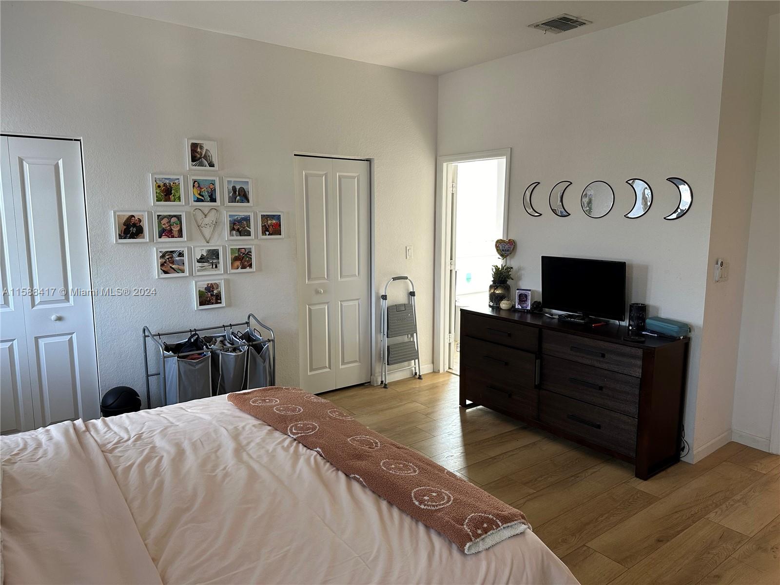 11606 SW 245th Ter