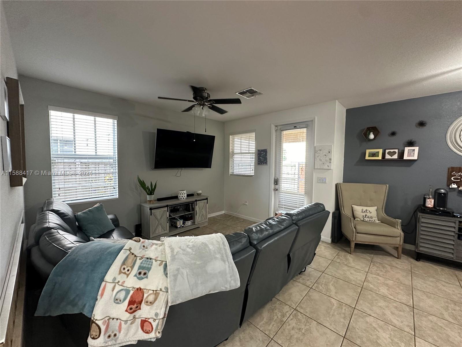 11606 SW 245th Ter