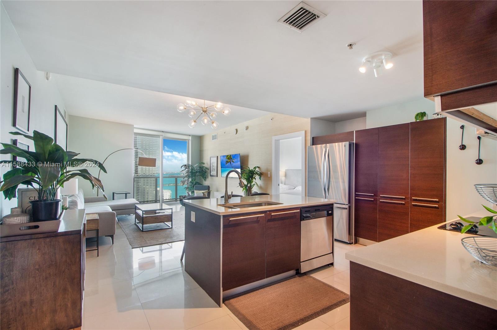 1900 N Bayshore Dr # 3504