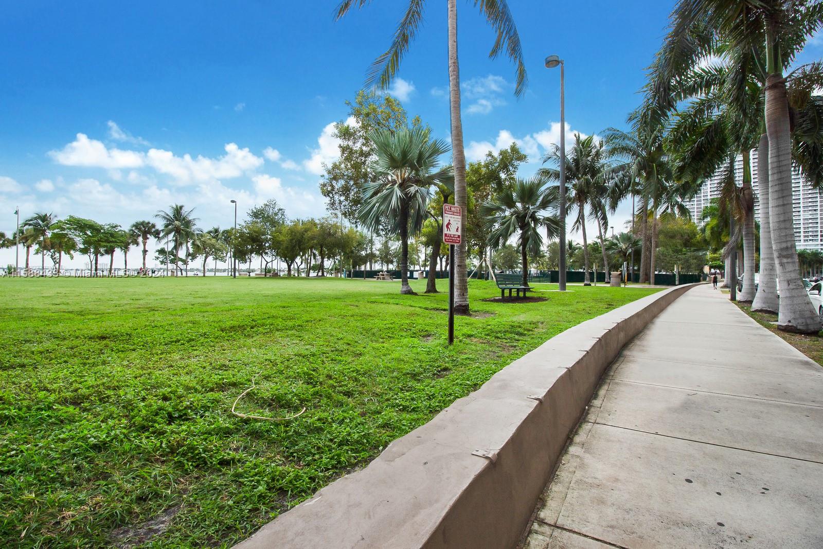 1900 N Bayshore Dr # 3504