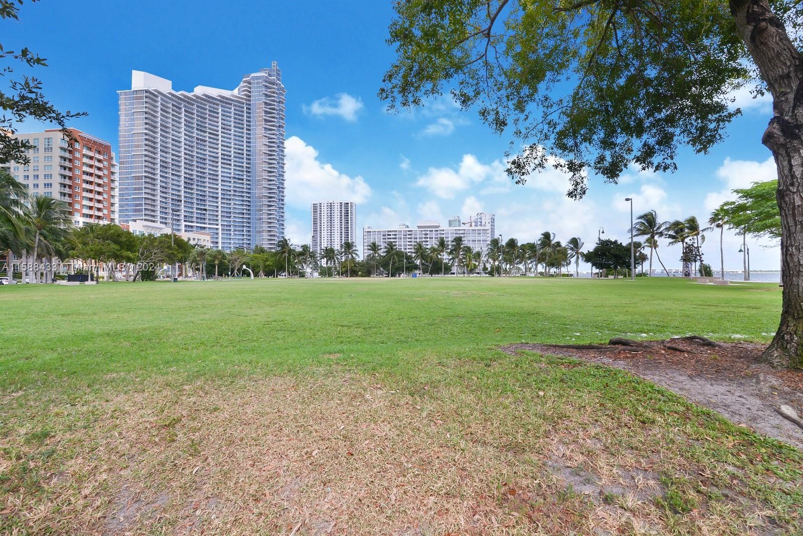 1900 N Bayshore Dr # 3504