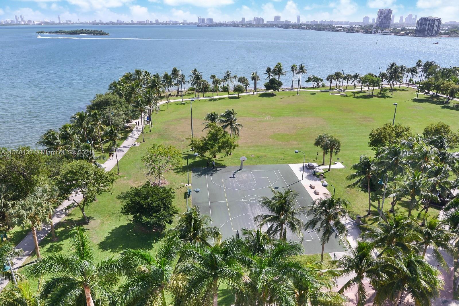1900 N Bayshore Dr # 3504