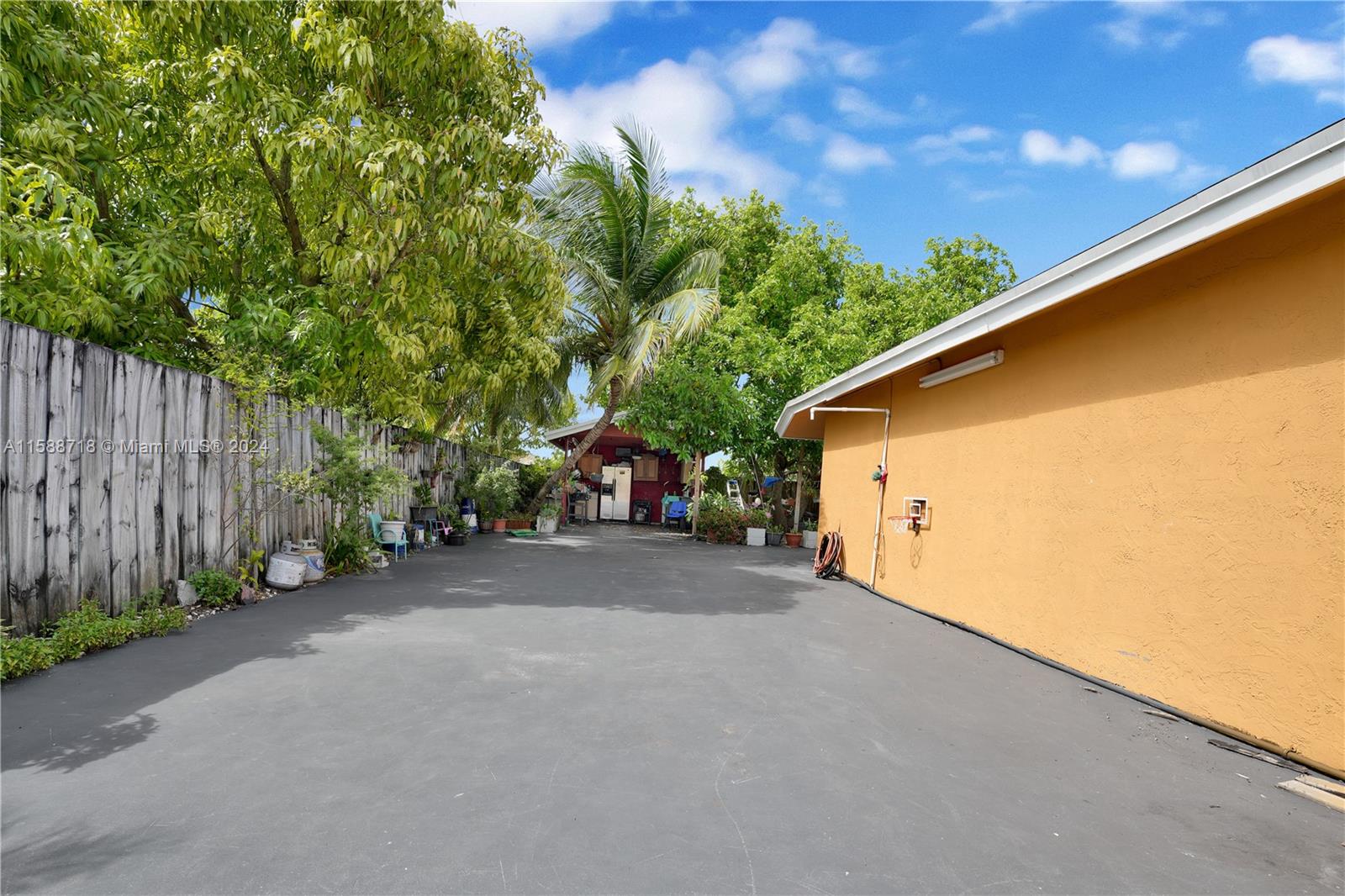 11411 SW 196th Ter