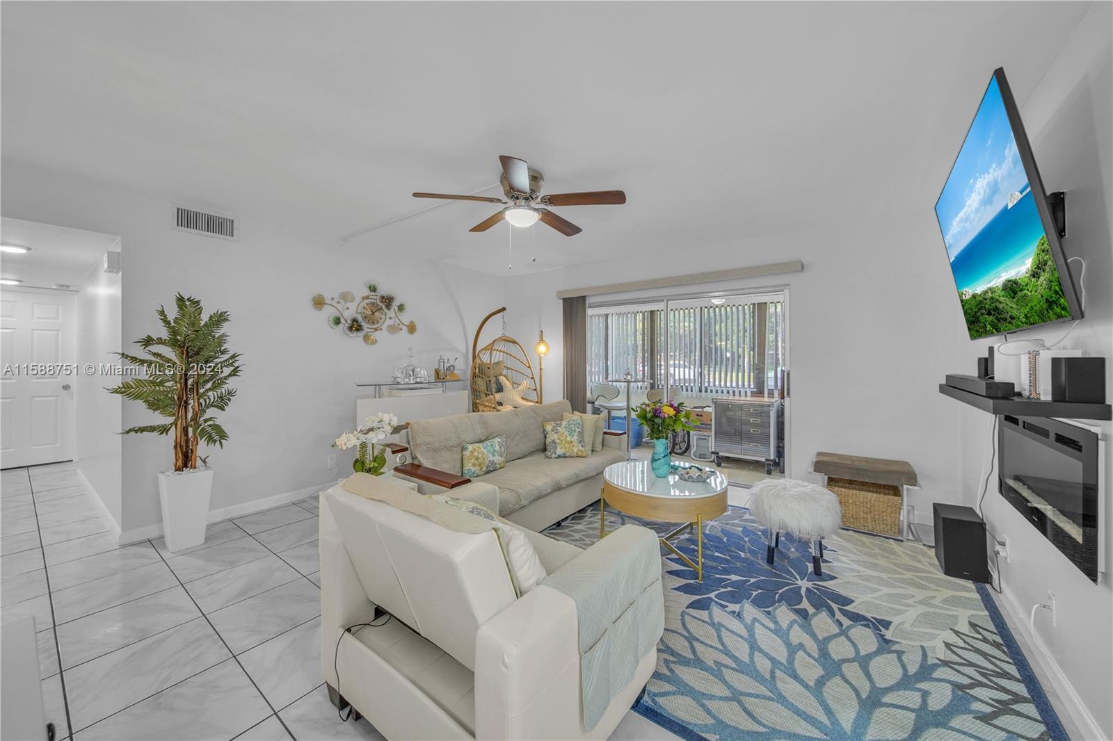 3089 N Oakland Forest Dr # 101