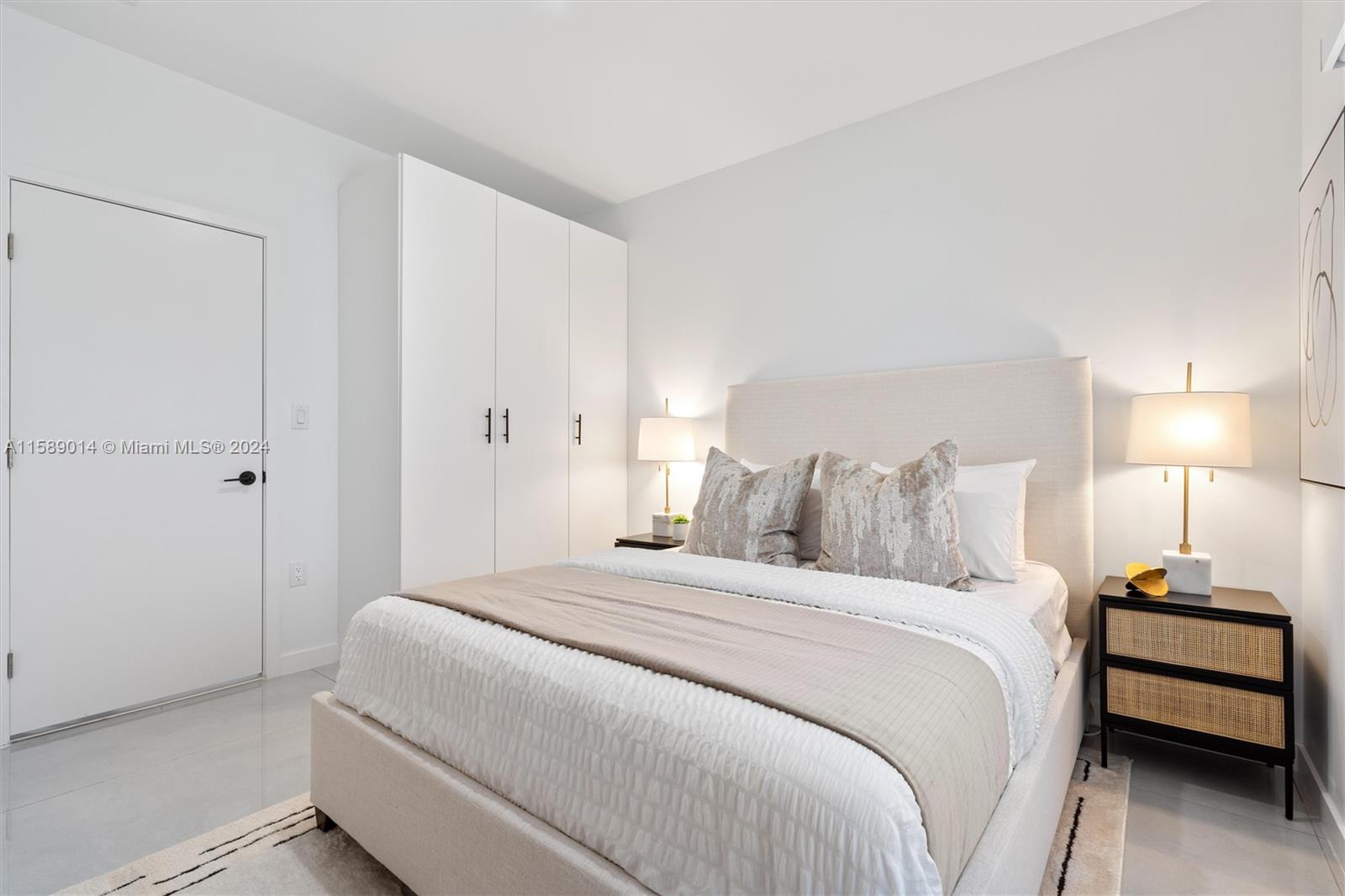 320 NW 13 CT