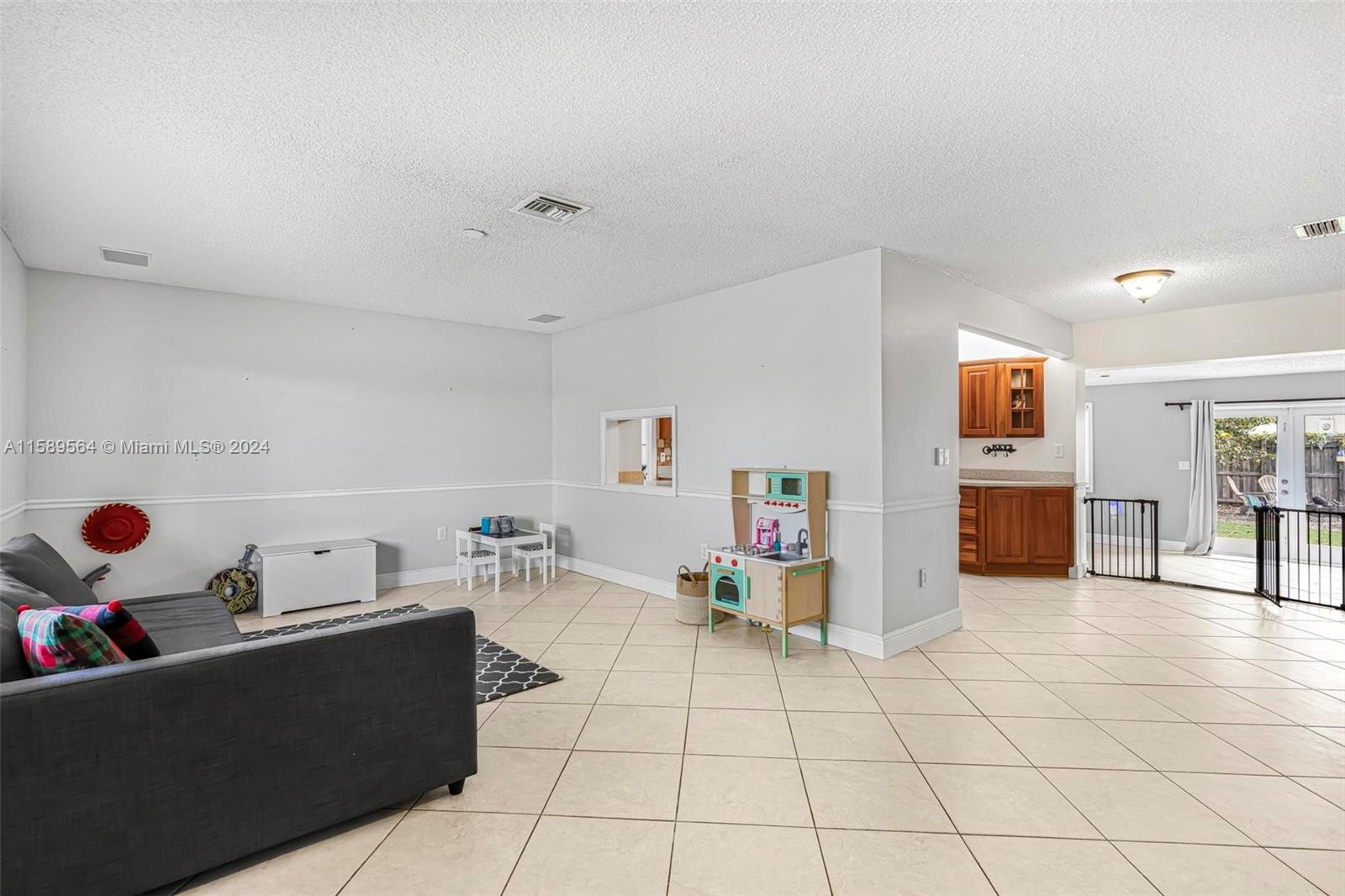 16205 SW 276th Ter