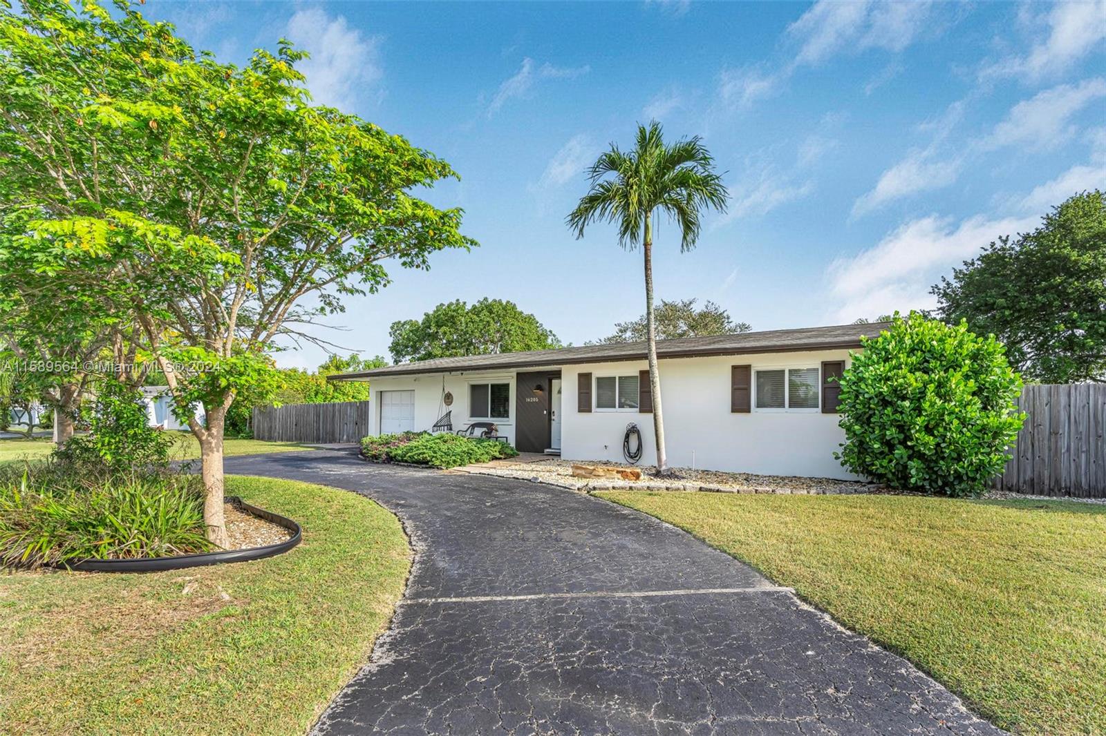 16205 SW 276th Ter