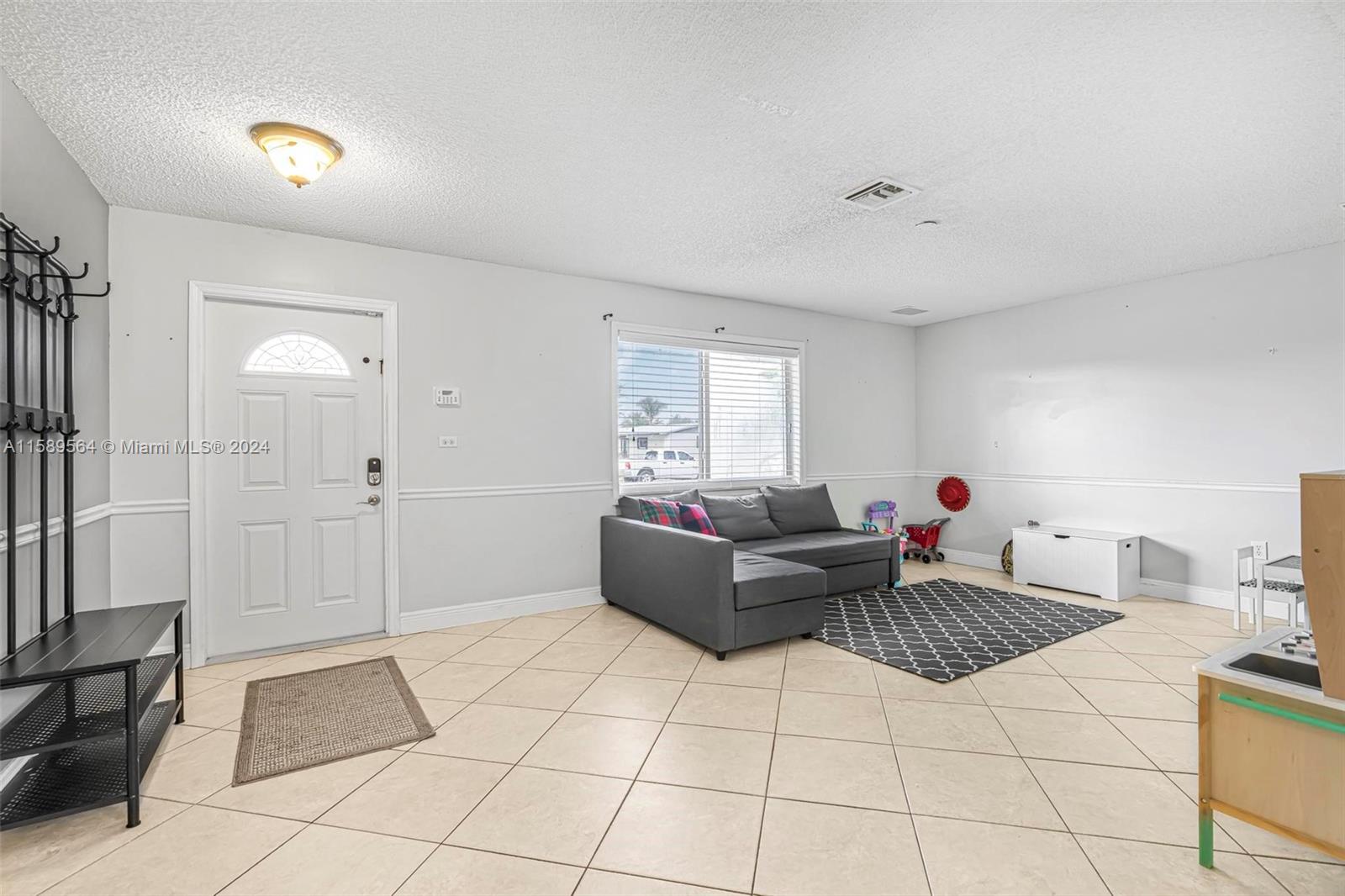 16205 SW 276th Ter